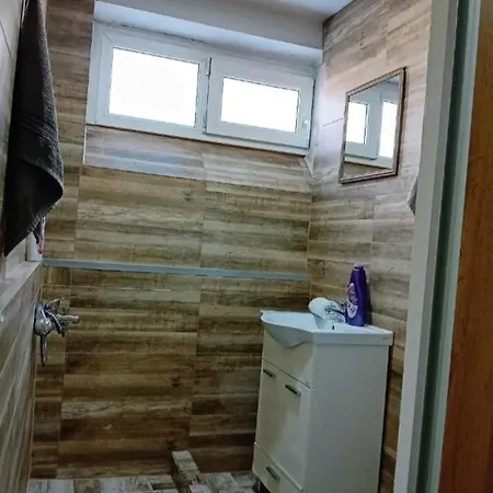 Apartment Em Korzo *